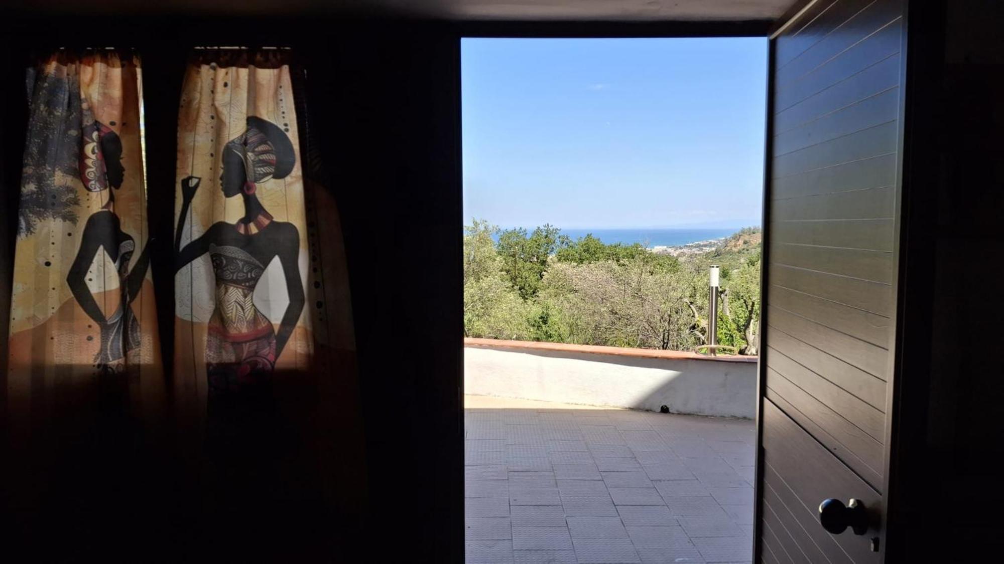 Villa Gatto Rometta Marea Eksteriør billede